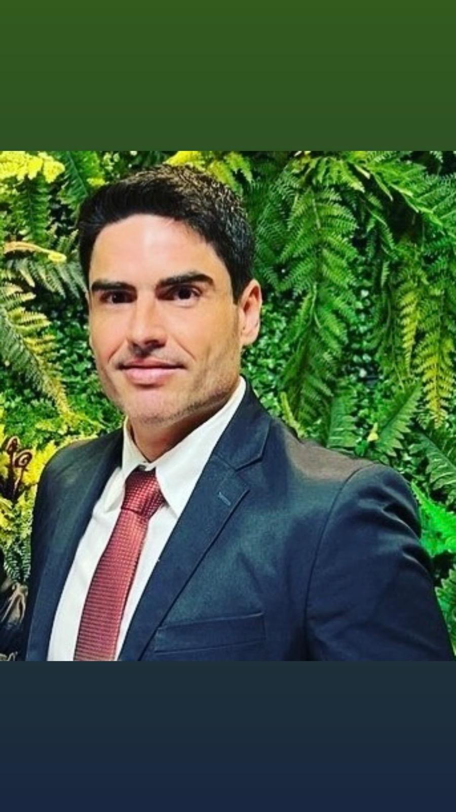 Dr. Fábio Sérgio Oliveira Ribeiro